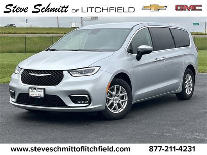 Used 2023 Chrysler Pacifica Touring-L