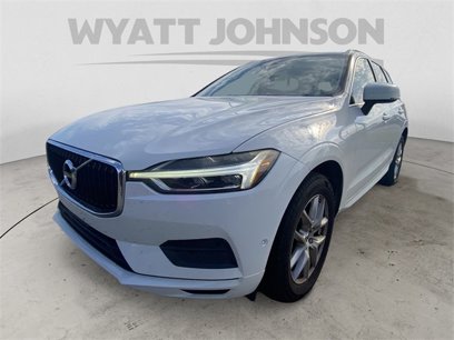 Used 2018 Volvo XC60 T5 Momentum w/ Vision Package