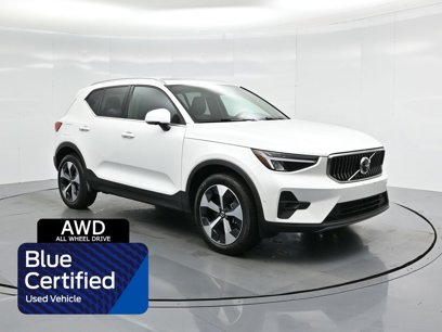 Used 2025 Volvo XC40 B5 Plus