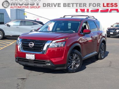 Certified 2022 Nissan Pathfinder SV