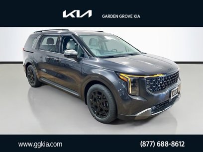 New 2025 Kia Carnival SX