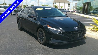 Certified 2022 Hyundai Elantra SEL w/ Convenience Package