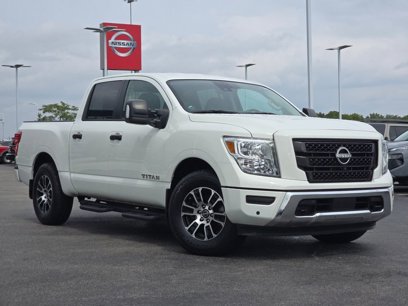 Used 2024 Nissan Titan SV w/ SV Convenience Package