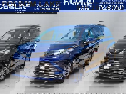 Used 2021 Toyota Sienna XLE w/ XLE Plus Package