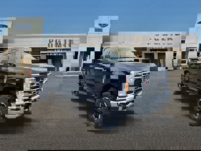 New 2025 Ford F250 XLT w/ Tremor Off-Road Package