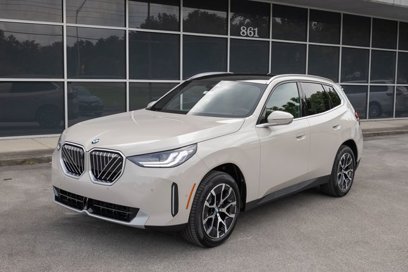 New 2025 BMW X3 xDrive30i w/ Premium Package