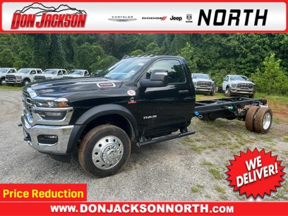 New 2025 RAM 5500 4x4 Regular Cab