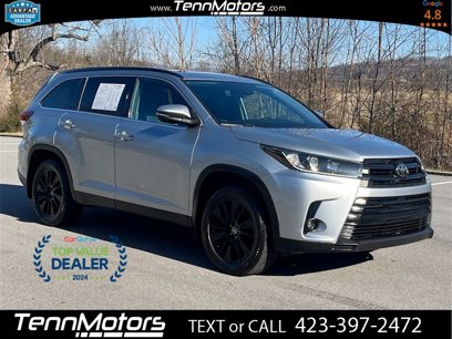 Used 2019 Toyota Highlander SE