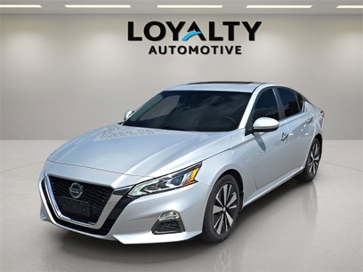 Used 2021 Nissan Altima 2.5 SV w/ SV Premium Package
