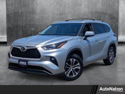 Used 2022 Toyota Highlander XLE