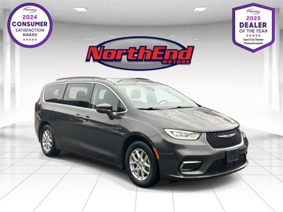 Used 2022 Chrysler Pacifica Touring-L