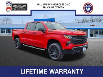 New 2025 Chevrolet Silverado 1500 Custom Trail Boss w/ Turbomax Blackout Package