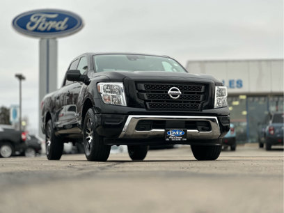 Used 2022 Nissan Titan SV