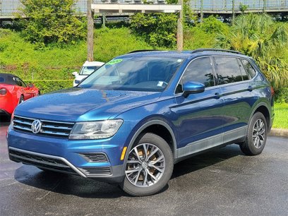 Used 2020 Volkswagen Tiguan SE w/ Panoramic Sunroof Package