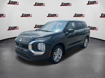 Used 2024 Mitsubishi Outlander ES