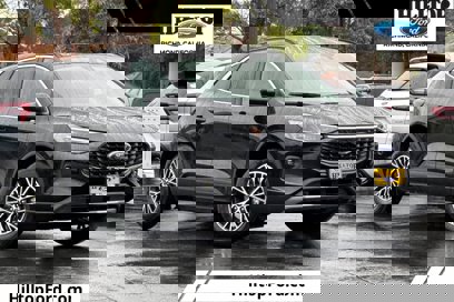 New 2025 Ford Escape SE w/ PHEV Premium Package