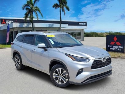Used 2024 Toyota Highlander XLE