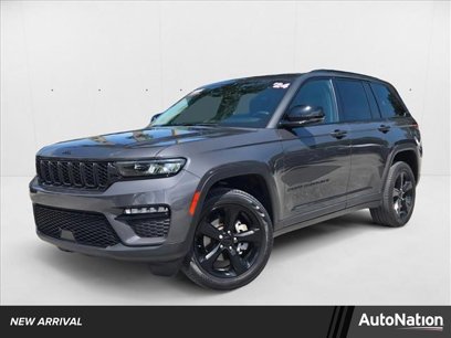 Used 2024 Jeep Grand Cherokee Limited w/ Black Appearance Package