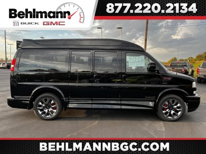 New 2024 GMC Savana 2500