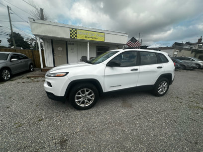 Used 2015 Jeep Cherokee Sport w/ Sport Appearance Group