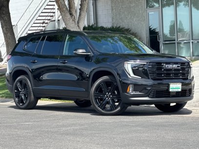 Used 2025 GMC Acadia Elevation w/ Elevation Premium Package