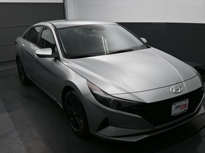 Used 2023 Hyundai Elantra SEL w/ Cargo Package