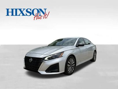 Used 2024 Nissan Altima 2.5 SV