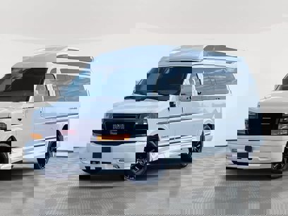 Used 2019 GMC Savana 2500 Extended w/ Enhanced Convenience Package