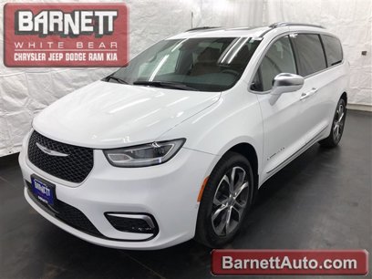 Used 2024 Chrysler Pacifica Pinnacle w/ Trailer Tow Group