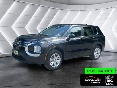 New 2025 Mitsubishi Outlander ES