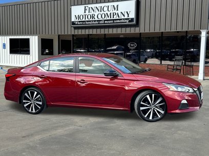 Used 2021 Nissan Altima 2.5 SR w/ SR Premium Package