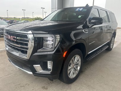 New 2024 GMC Yukon XL SLT w/ SLT Luxury Package