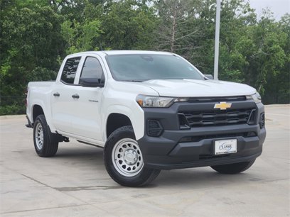 Used 2025 Chevrolet Colorado W/T w/ Advanced Trailering Package