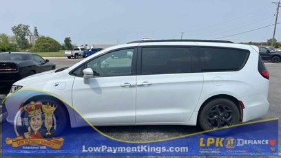 Certified 2021 Chrysler Pacifica Limited w/ S Appearance Package