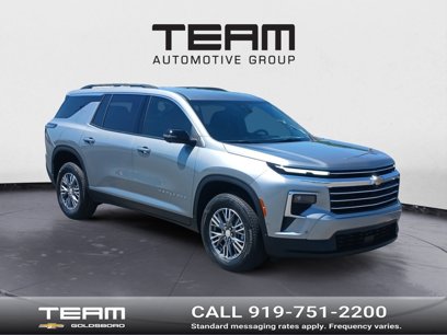 New 2025 Chevrolet Traverse LT w/ Enhanced Driving Package