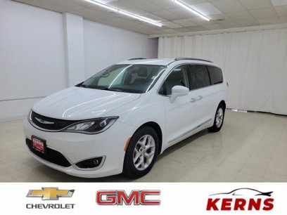 Used 2017 Chrysler Pacifica Touring-L Plus w/ Tire & Wheel Group