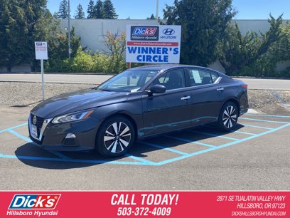 Used 2022 Nissan Altima 2.5 SV