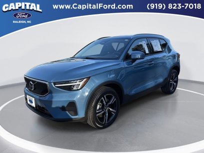 Used 2023 Volvo XC40 B5 Core
