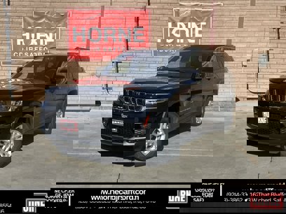 New 2025 Jeep Grand Cherokee Laredo w/ Luxury Tech Group I