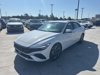 New 2025 Hyundai Elantra Limited