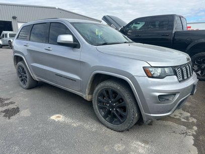 Used 2017 Jeep Grand Cherokee Altitude