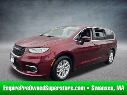 Used 2023 Chrysler Pacifica Touring-L