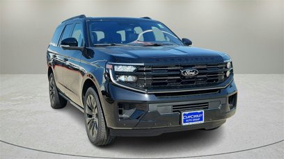 New 2025 Ford Expedition Platinum w/ Stealth Appearance Package