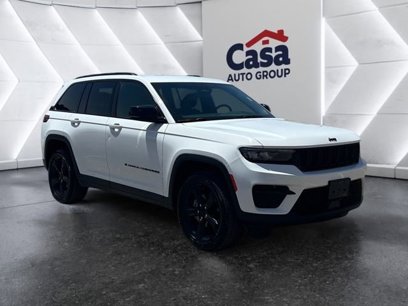Used 2023 Jeep Grand Cherokee Altitude