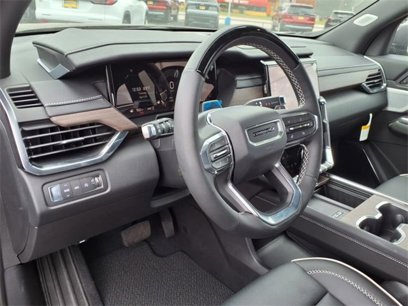 New 2025 GMC Acadia Denali w/ Super Cruise Package