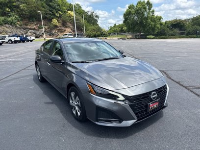 New 2025 Nissan Altima 2.5 S