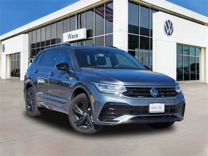 New 2024 Volkswagen Tiguan SE R-Line