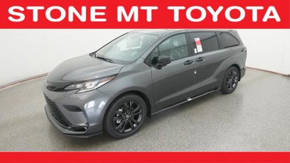 New 2025 Toyota Sienna XSE