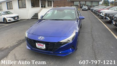 Used 2022 Hyundai Elantra SEL w/ Convenience Package