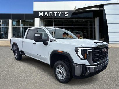New 2025 GMC Sierra 2500 Pro w/ 1SA Pro Safety Plus Package